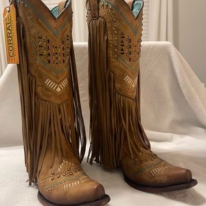 NEW WITH TAGS!! Corral fringe boots